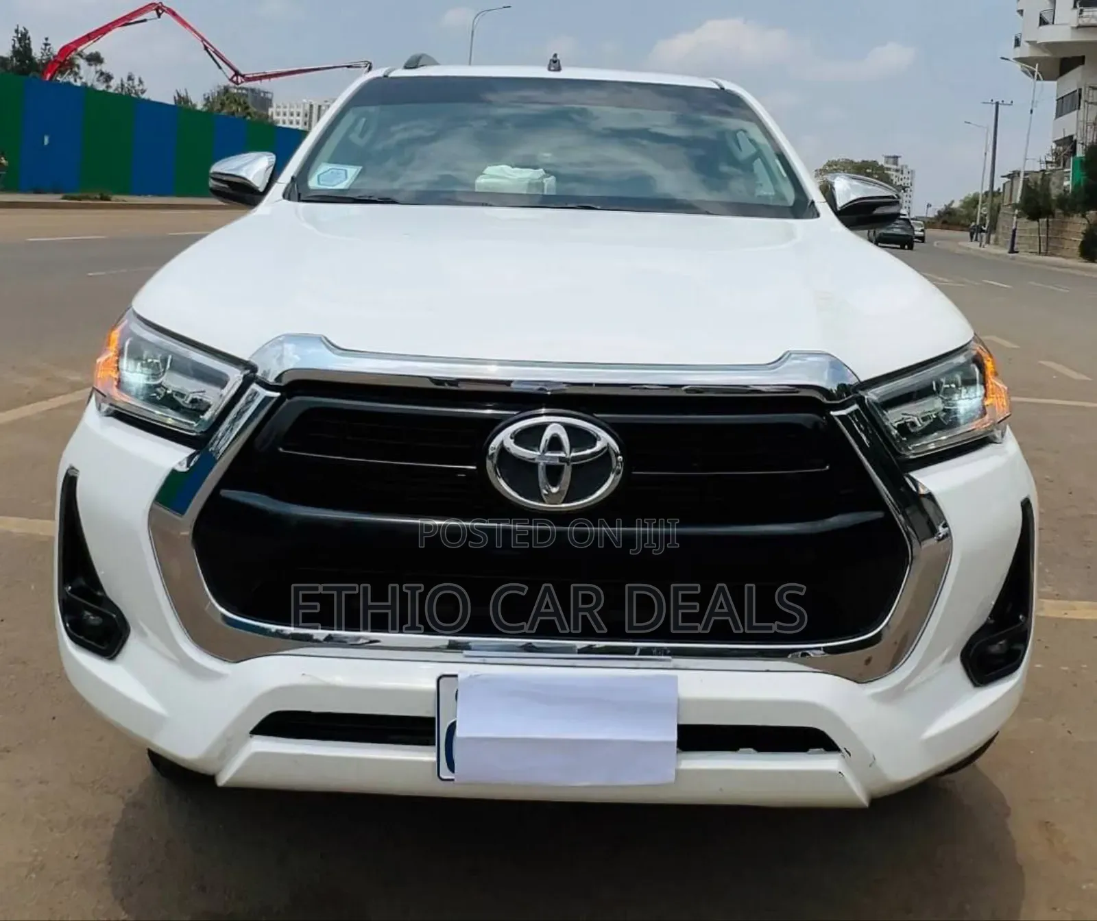 Toyota Hilux 2021 White