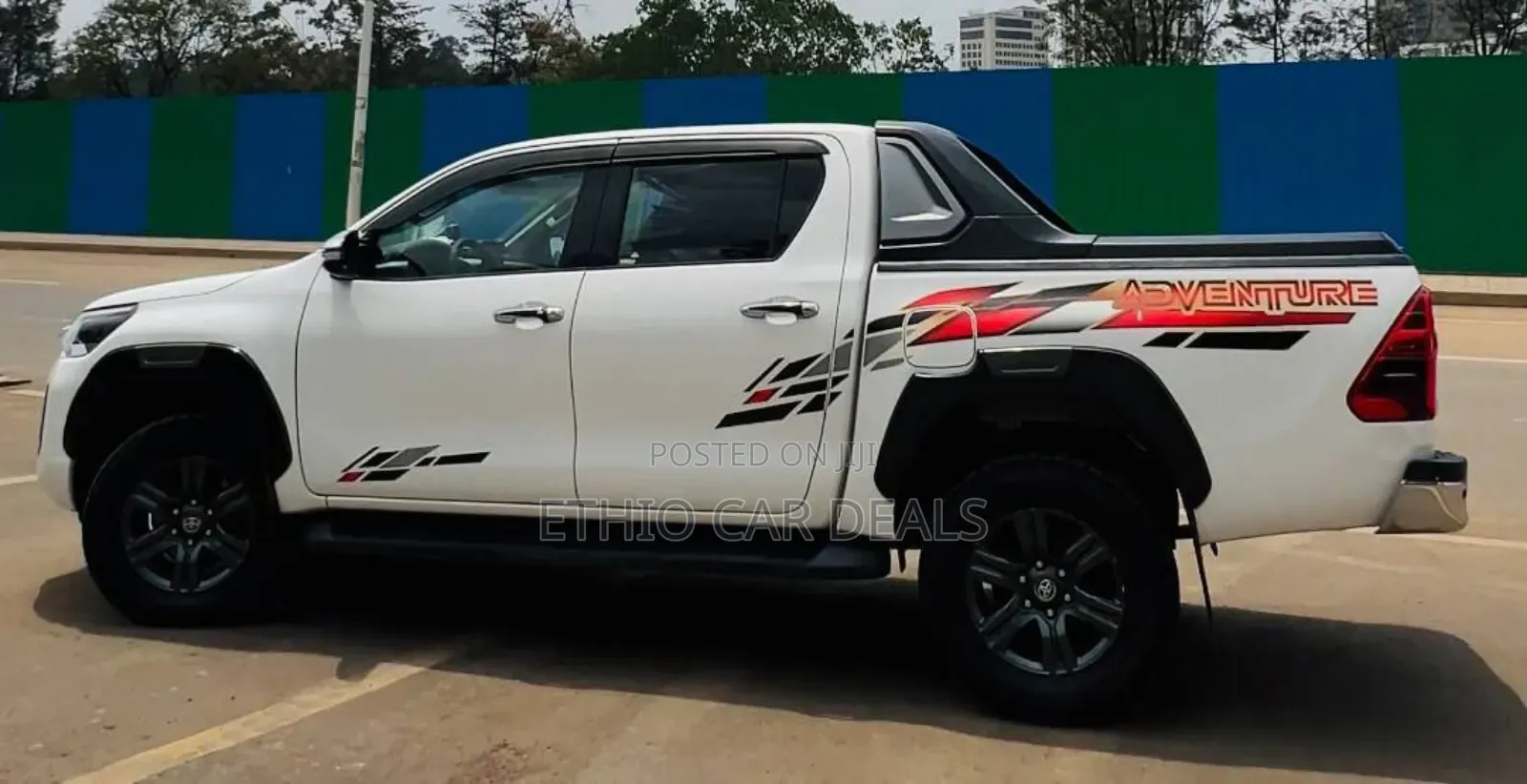 Toyota Hilux 2021 White