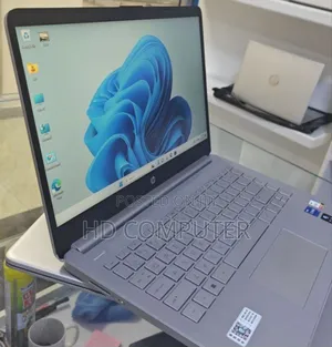 New Laptop HP Stream Notebook 8GB Intel Core I7 SSD 1T