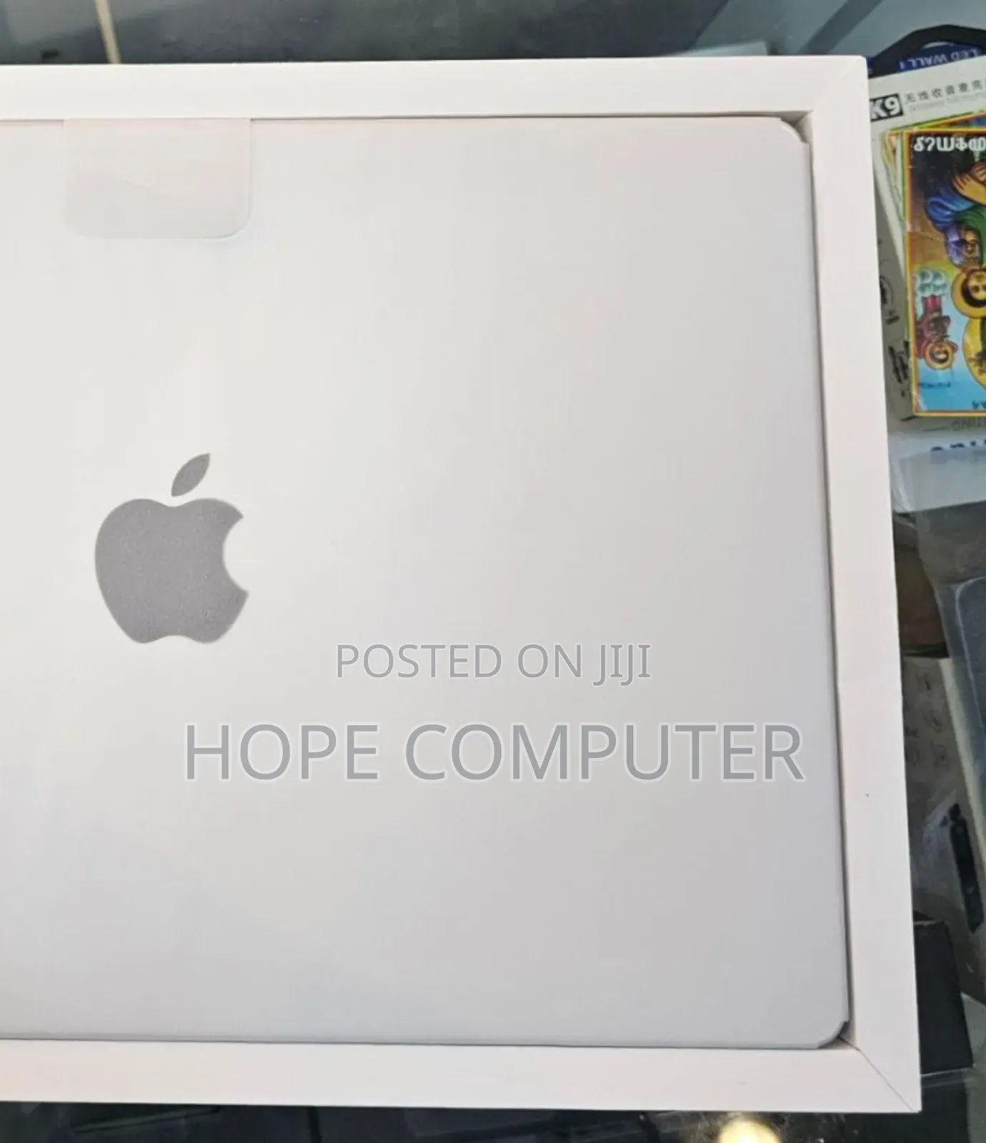 New Laptop Apple MacBook Pro 2024 M4 14-Inch 16GB Apple M4 SSD 512GB