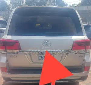 Toyota Land Cruiser 2019 Silver