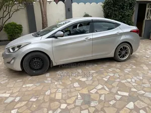Hyundai Elantra 2013 White