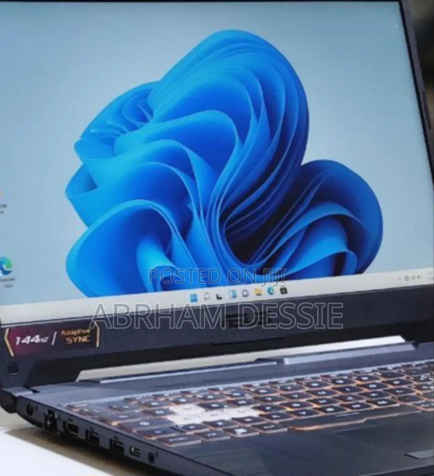 New Laptop Asus 16GB AMD Ryzen 5 SSD 512GB