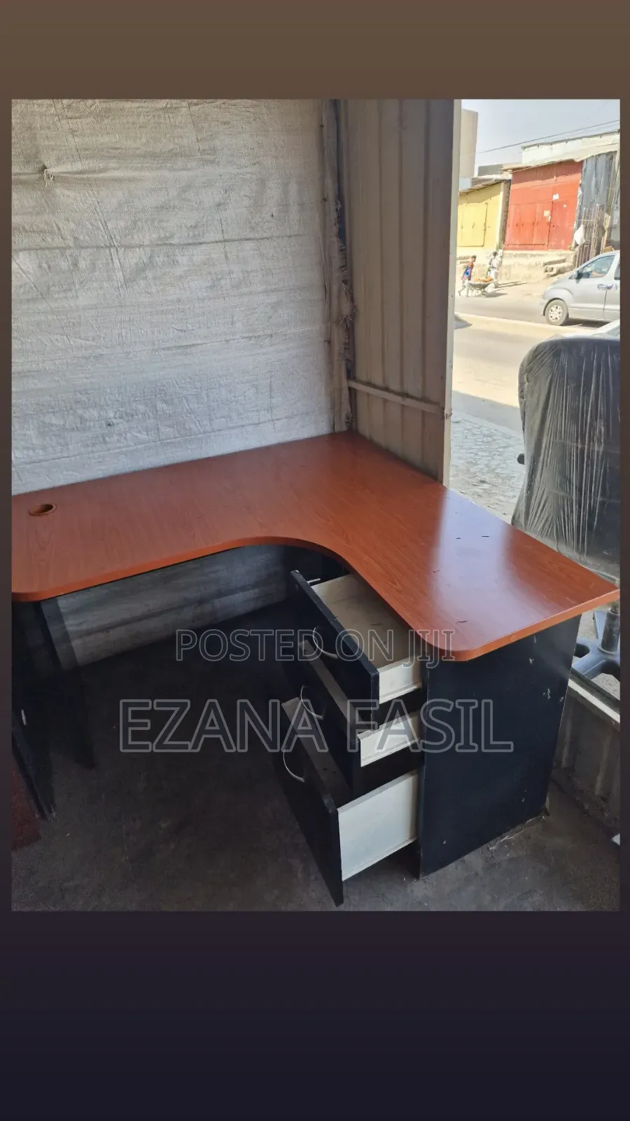 Office L~ Shape Table