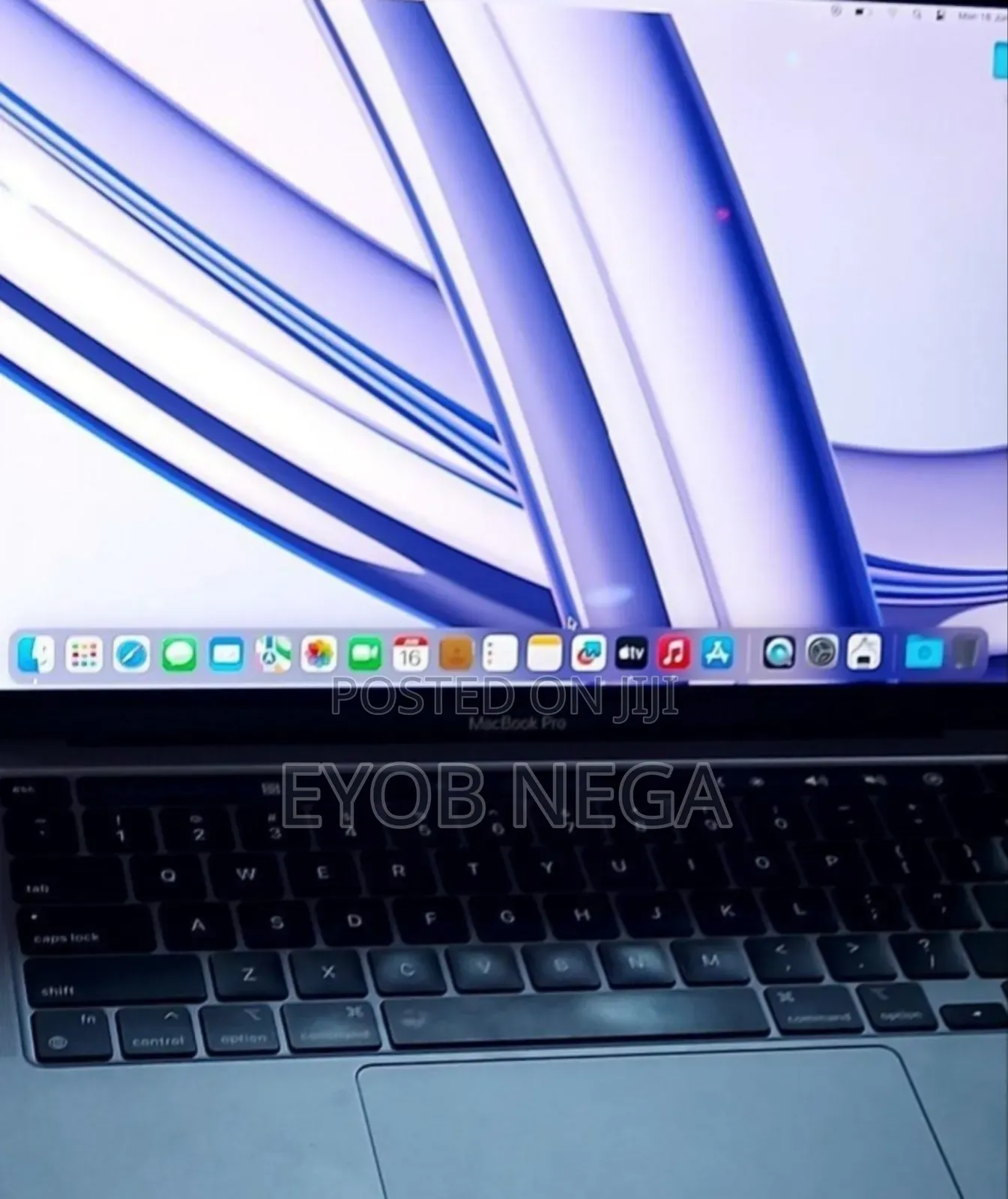 New Laptop Apple MacBook Pro 2022 M2 8GB Apple M2 SSD 256GB