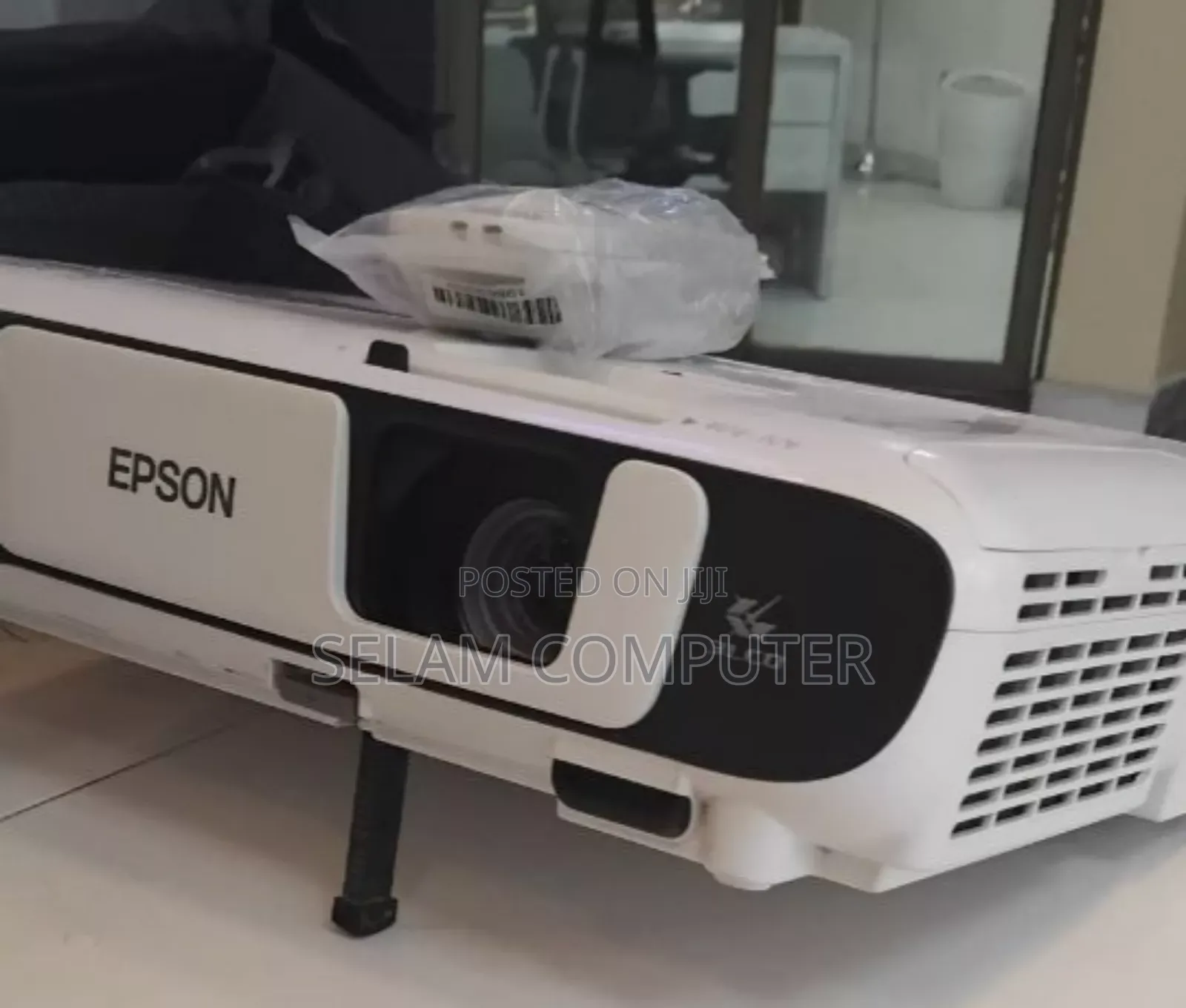 Epson Projector Model Name: Eb-S41 Has Bag and R