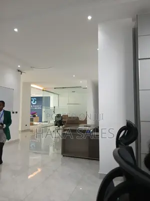 ቦሌ ላይ በፈለጉት የካሬ አማራጭ የንግድ ሱቆችን ይዘንላቹህ መተናል