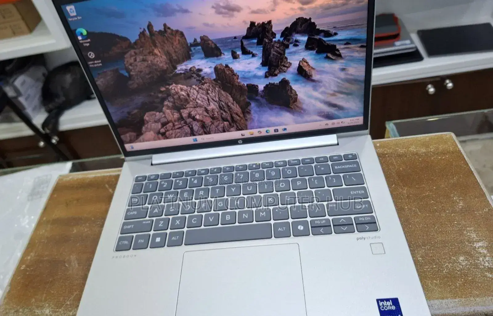 New Laptop HP ProBook 440 G10 8GB Intel Core Ultra 5 SSD 512GB