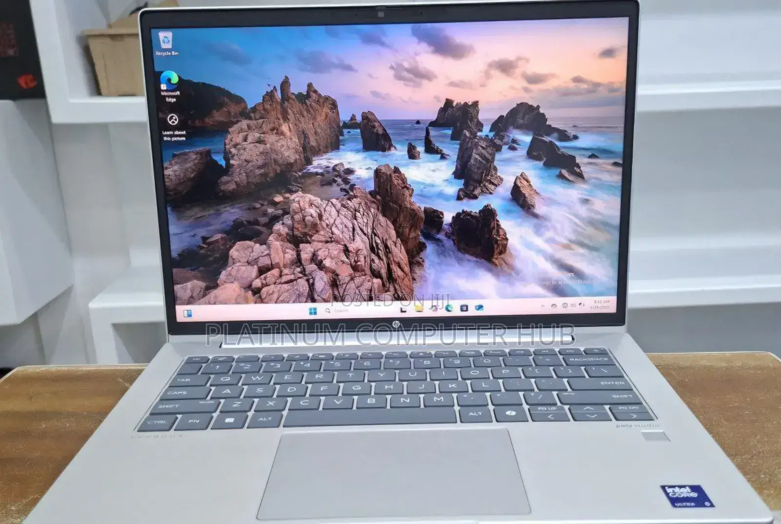 New Laptop HP ProBook 440 G10 8GB Intel Core Ultra 5 SSD 512GB