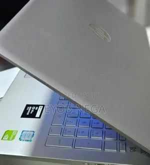 New Laptop HP Pavilion 15 8GB Intel Core I5 HDD+SSD 1.5T