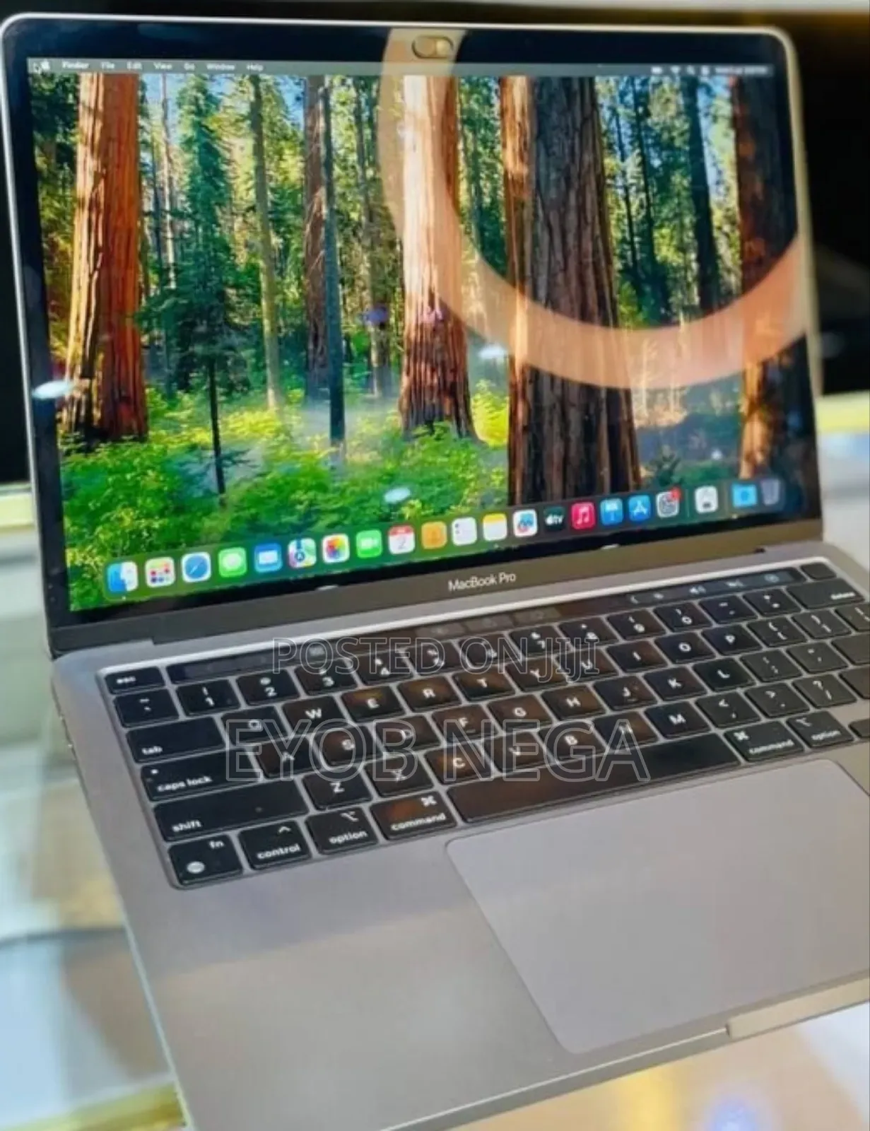 New Laptop Apple MacBook Pro 2020 M1 8GB Apple M1 SSD 256GB