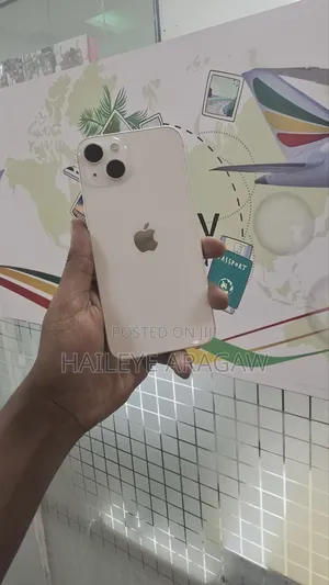 New Apple iPhone 13 128 GB White