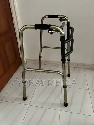 Photo - Walker埒ن Frame With 2 Swivel Wheels٩了walker0product Resource