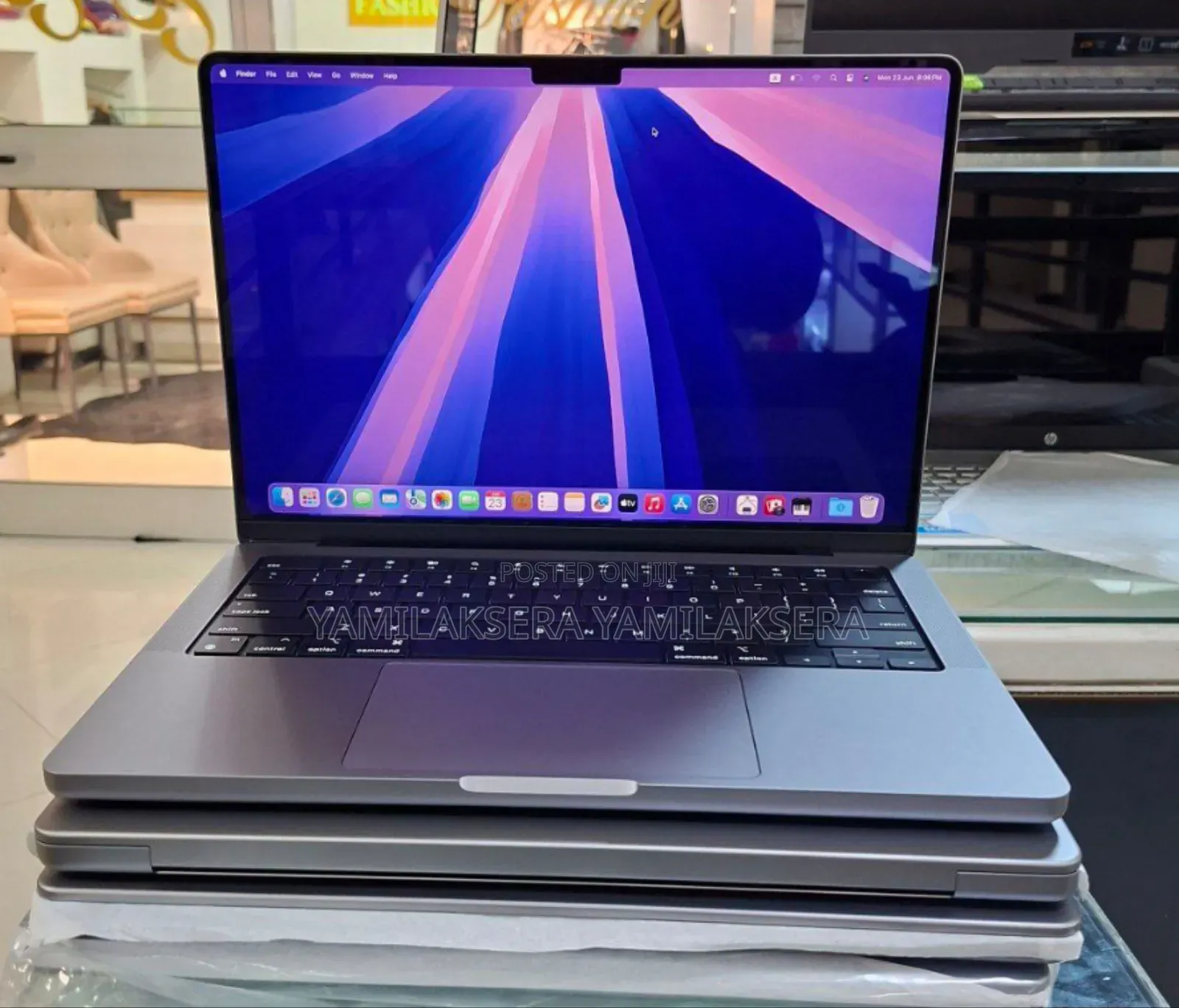 New Laptop Apple MacBook Pro M1 16GB Apple M1 SSD 1T
