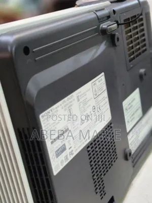 Photo - Sony Projector Model Name VPL-Dx221 Hardware I