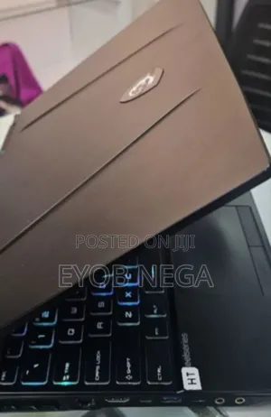 Laptop MSI GP75 Leopard 16GB Intel Core I7 HDD+SSD 1.5T