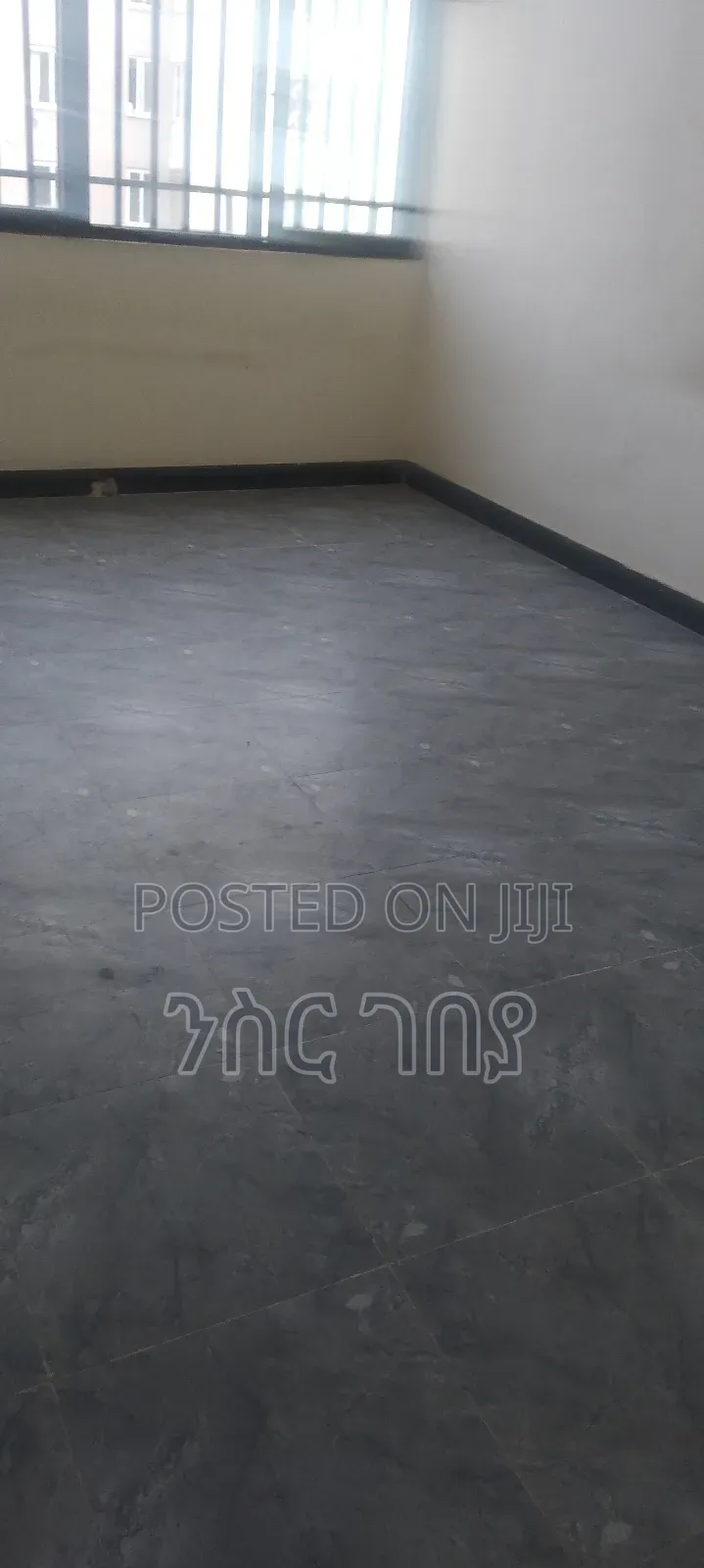 Furnished 2bdrm Condo in Ayat Mekedonia, Yeka for rent