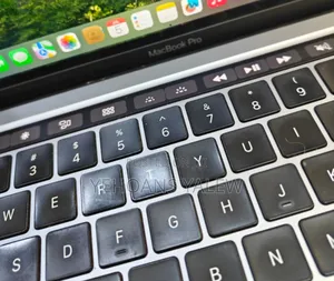 New Laptop Apple MacBook 2020 8GB Intel Core I5 SSD 256GB