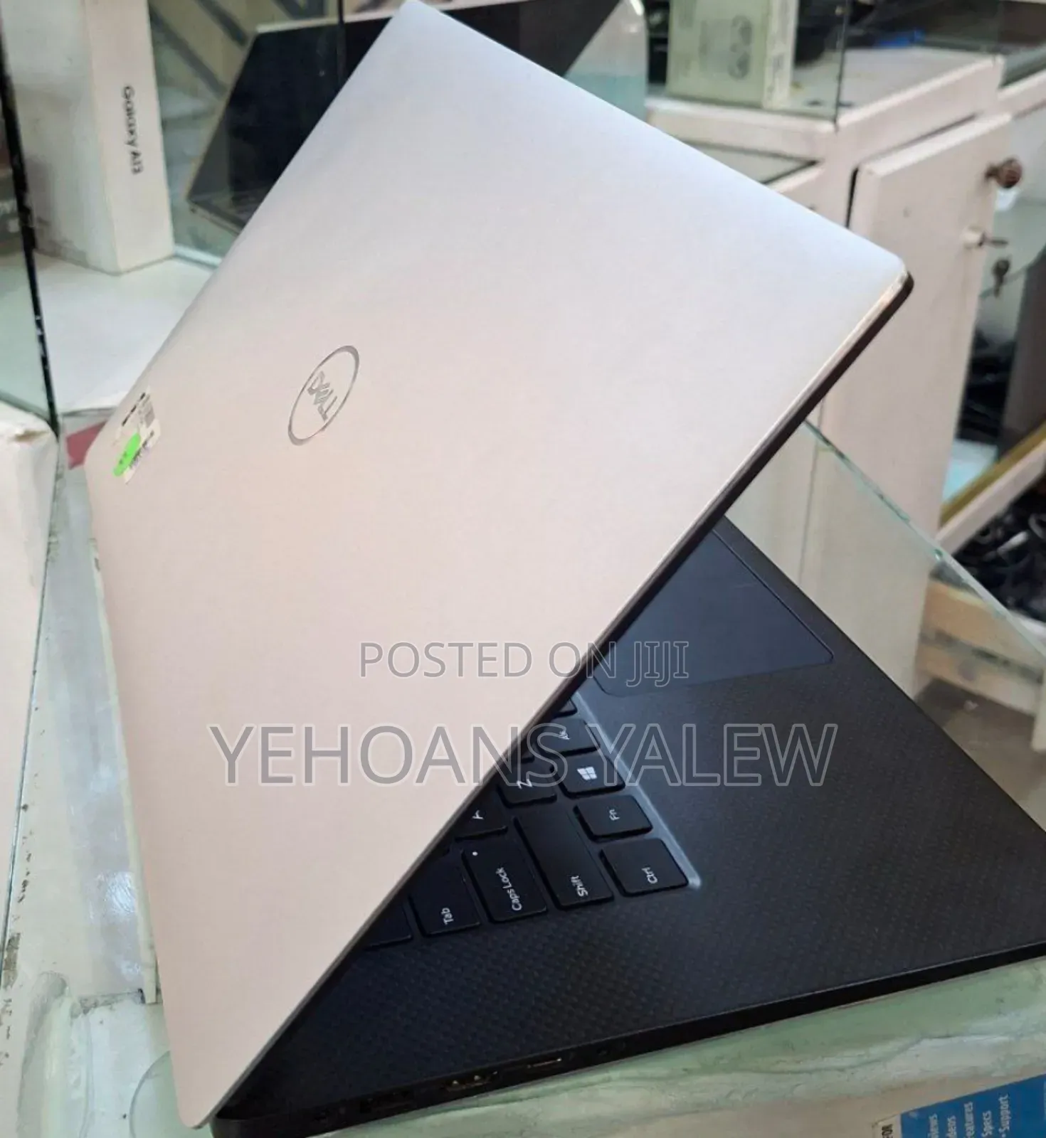 New Laptop Dell Precision 5540 16GB Intel Core I7 SSD 512GB