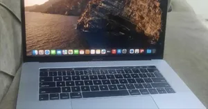 New Laptop Apple MacBook Pro 2017 16GB Intel Core I7 SSD 512GB