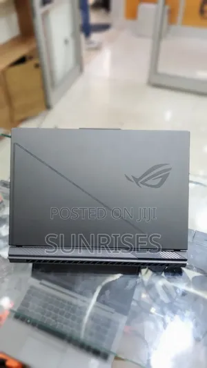 Photo - New Laptop Asus ROG Strix G16 G614 16GB Intel Core I7 SSD 1T