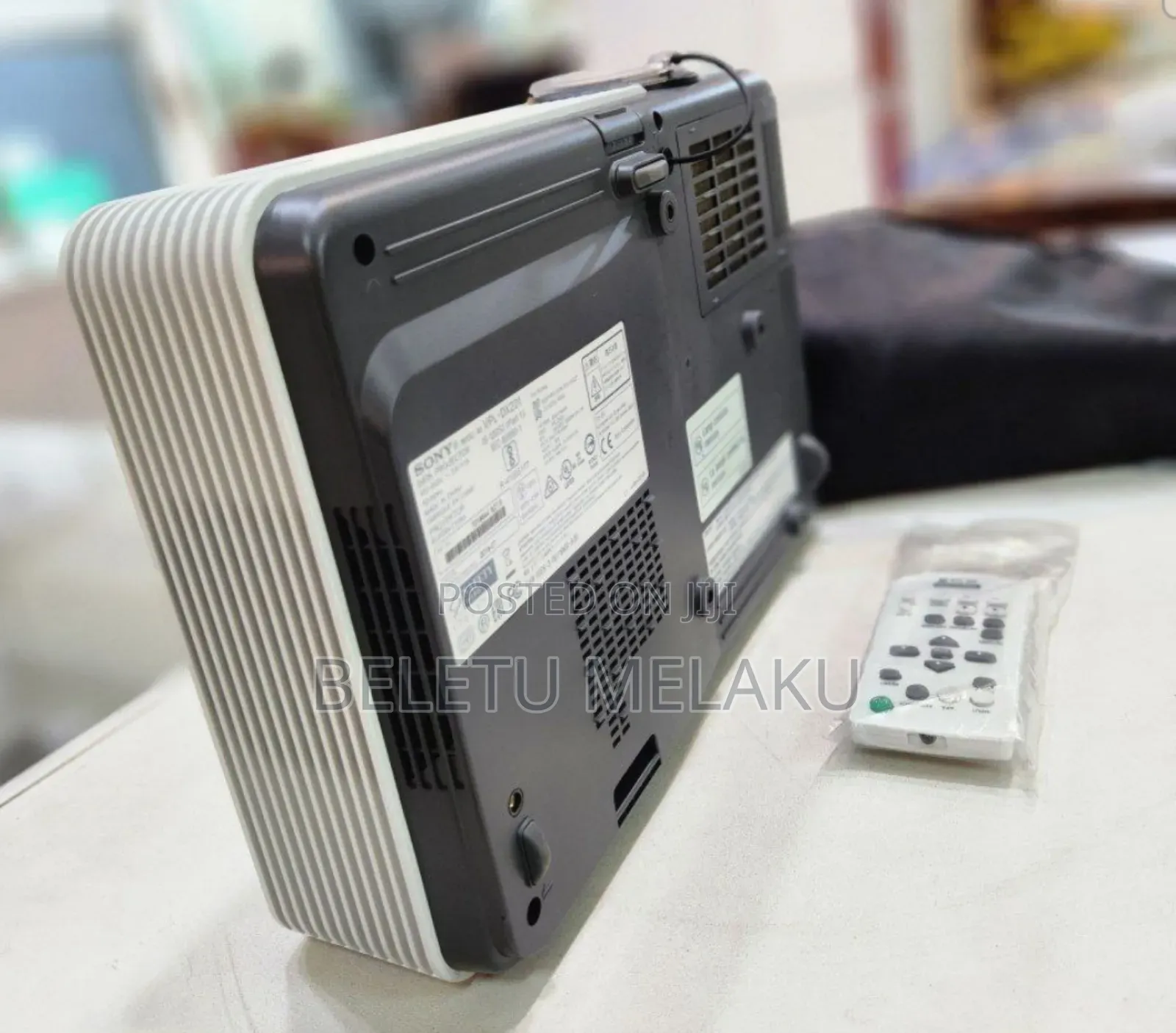 Sony Projector Model Name VPL-Dx221 Hardware