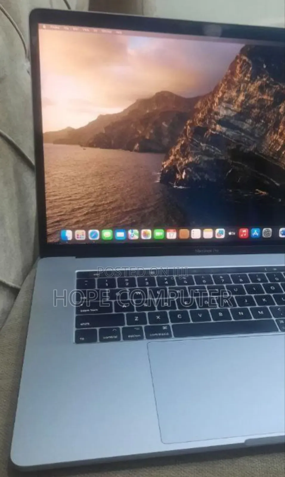 New Laptop Apple MacBook Pro 2017 16GB Intel Core I7 SSD 512GB