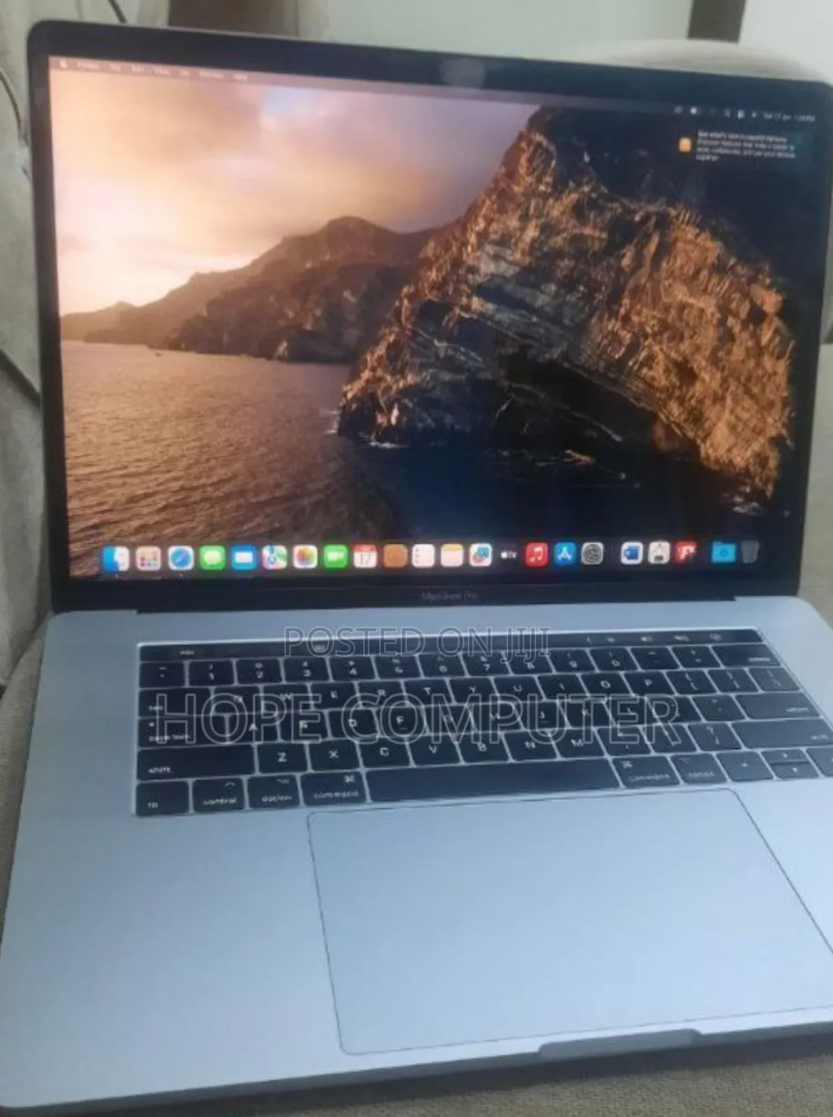 New Laptop Apple MacBook Pro 2017 16GB Intel Core I7 SSD 512GB