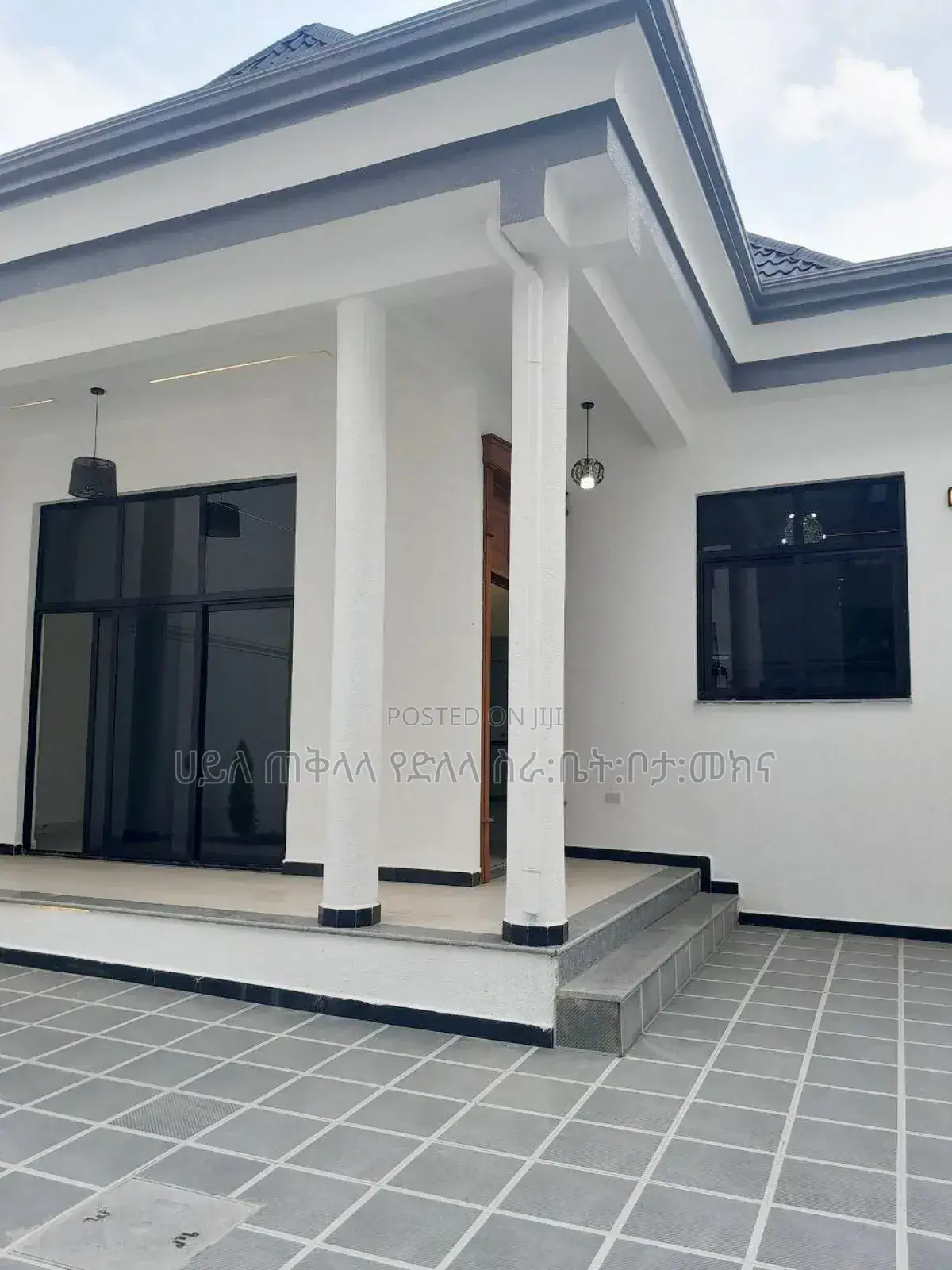 Furnished 6bdrm Villa in Ayat Area Inside, Yeka for sale