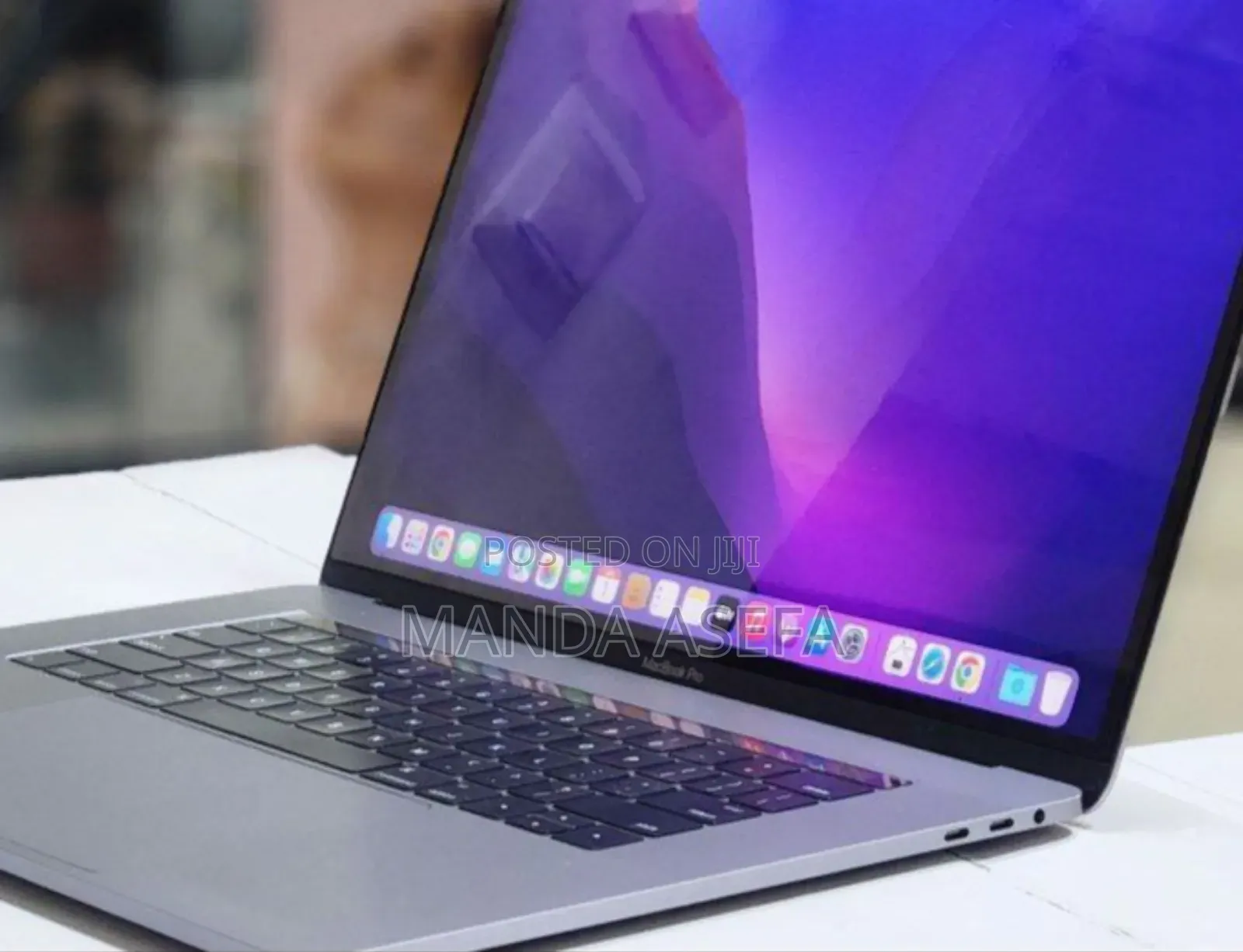 New Laptop Apple MacBook Pro 2016 16GB Intel Core I7 SSD 256GB