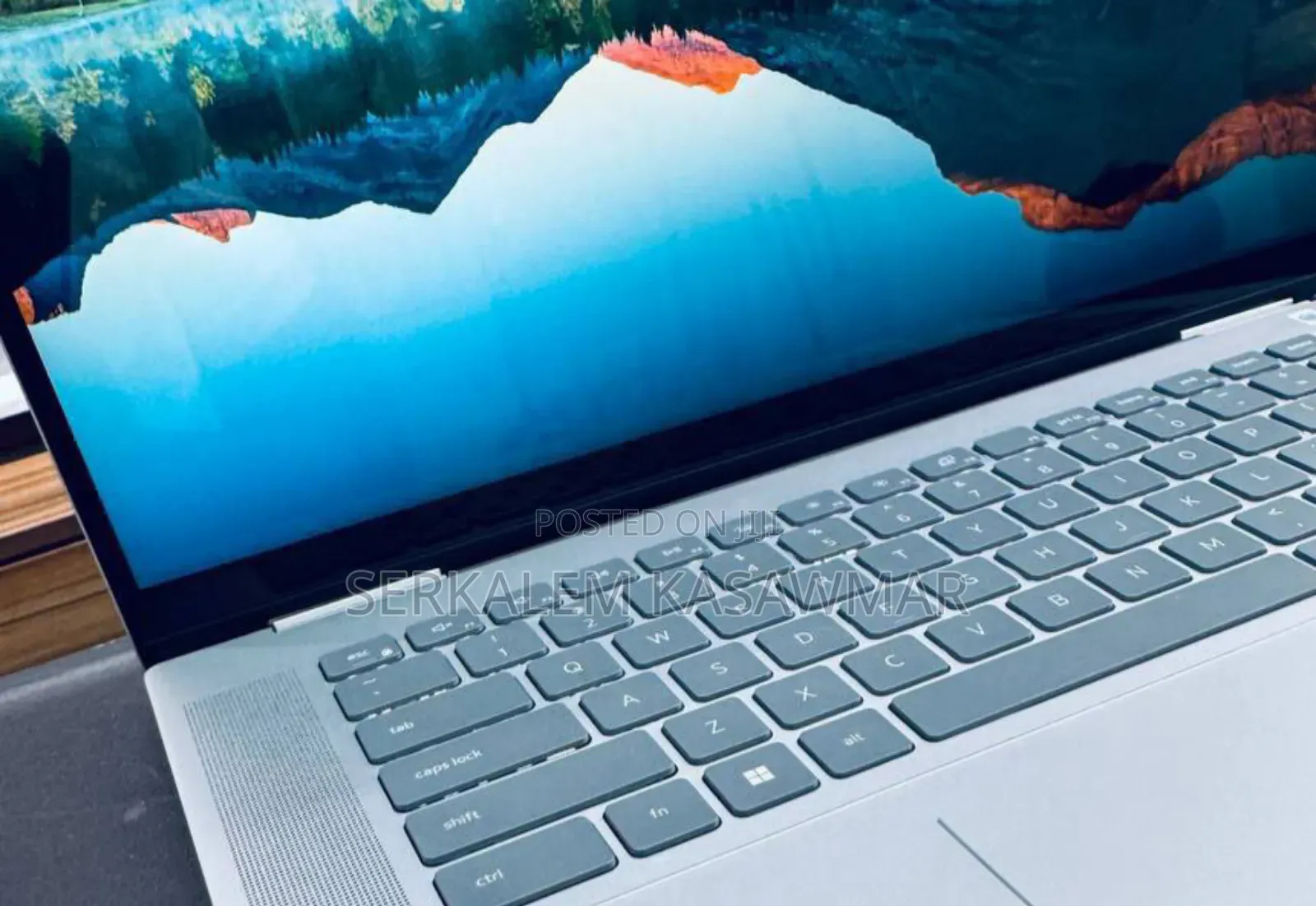 New Laptop Dell Inspiron 16 5620 16GB Intel Core I7 SSD 512GB