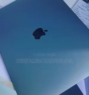 New Laptop Apple MacBook Air 8GB Apple M1 SSD 256GB