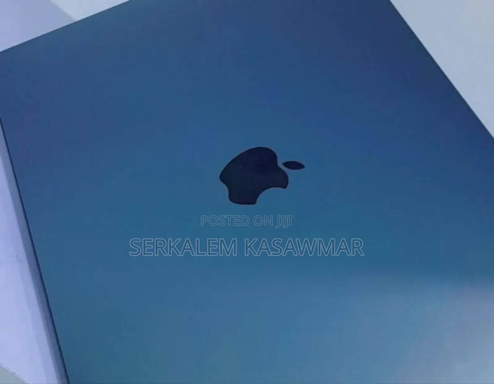 New Laptop Apple MacBook Air 8GB Apple M1 SSD 256GB