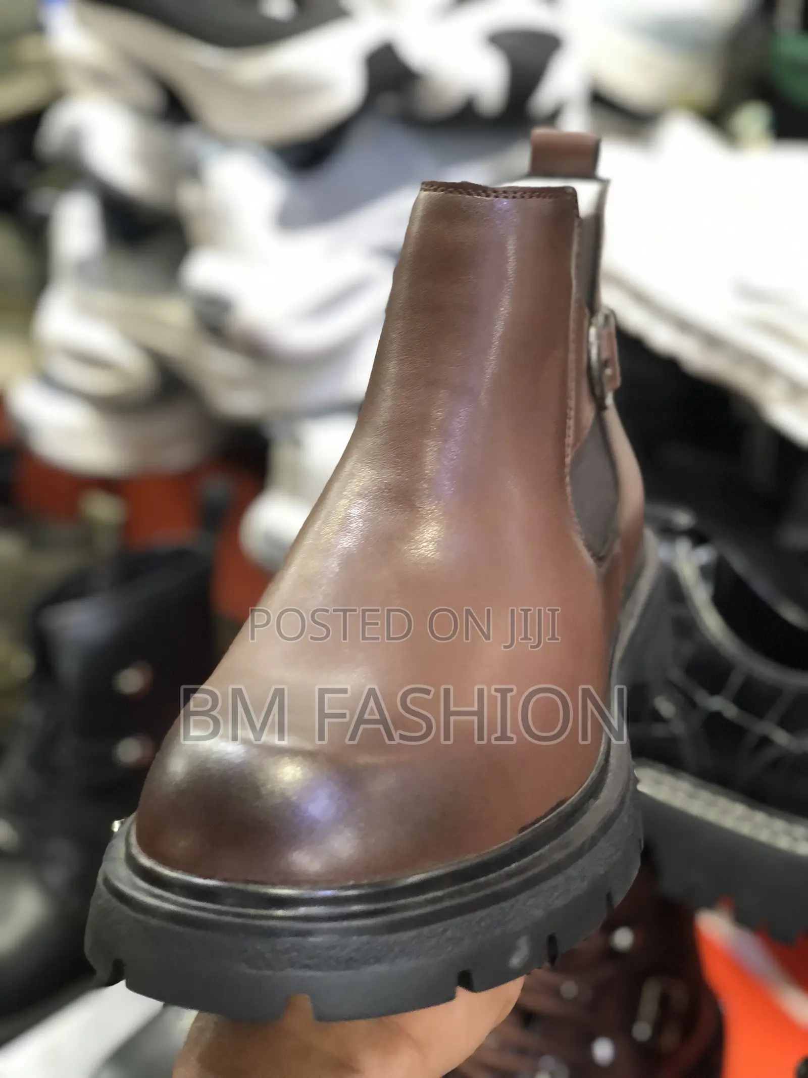 Iconic Brown Men's Leather Boots No Laces