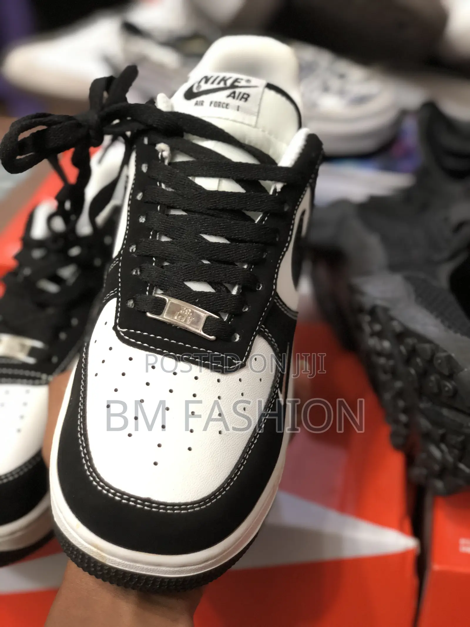 Af1 Custom Black and White Master Quality Trendy Sneakers