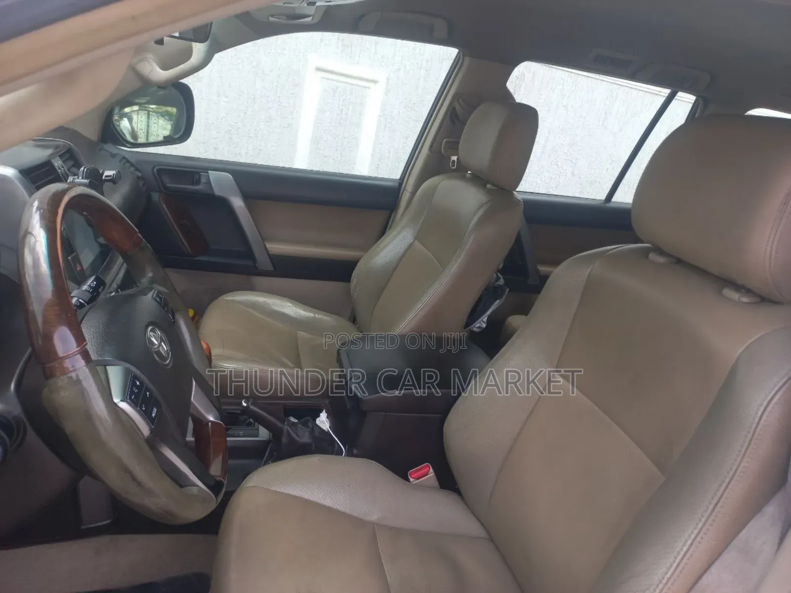 Toyota Land Cruiser Prado 2011 White