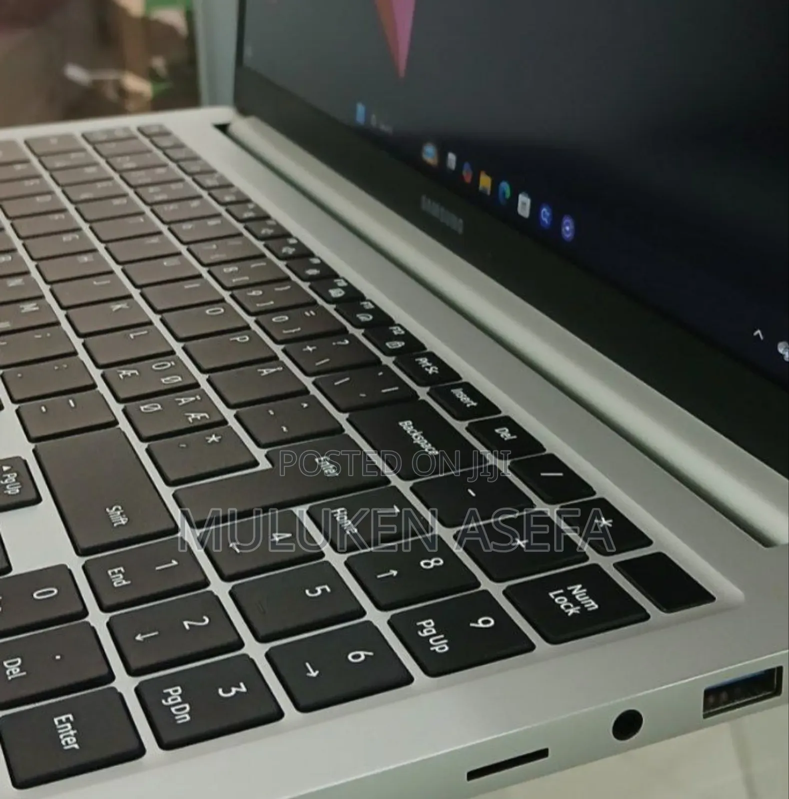 New Laptop Samsung Galaxy Book 2 8GB Intel Core I3 SSD 256GB