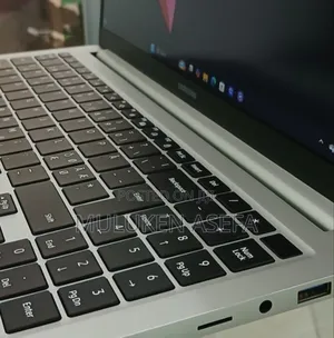 New Laptop Samsung Galaxy Book 2 8GB Intel Core I3 SSD 256GB