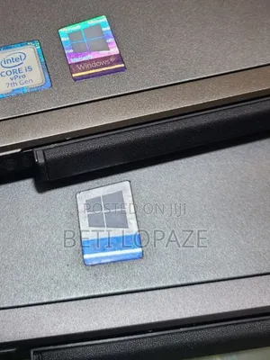 New Laptop HP Elite X2 1012 8GB Intel Core I5 SSD 256GB