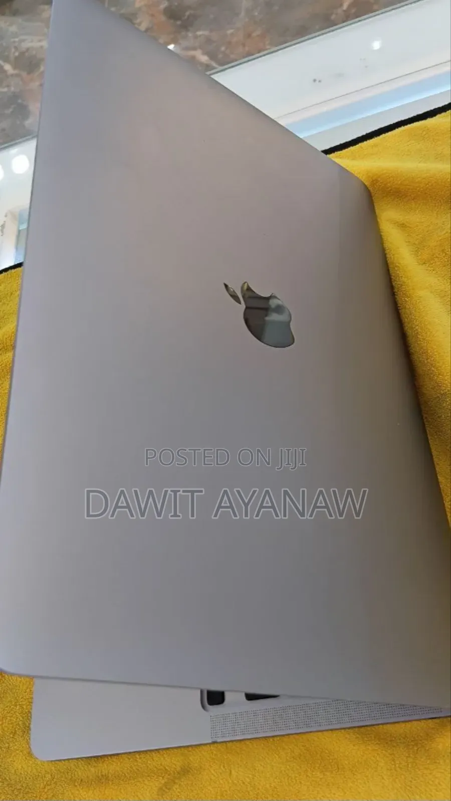 New Laptop Apple MacBook Pro M1 8GB Apple M1 Pro SSD 256GB