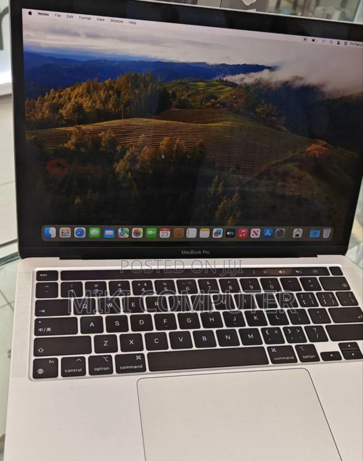 New Laptop Apple MacBook Pro M1 8GB Intel SSD 256GB