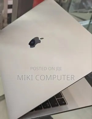 New Laptop Apple MacBook Pro M1 8GB Intel SSD 256GB