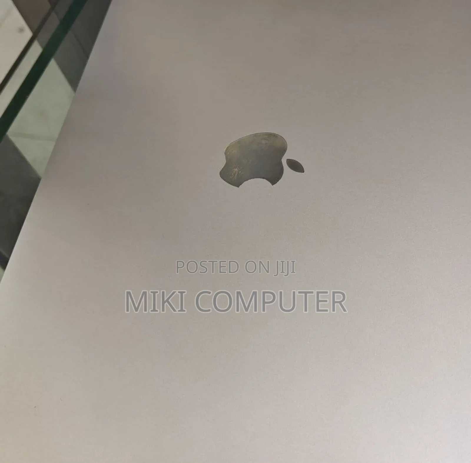 New Laptop Apple MacBook Pro M1 8GB Intel SSD 256GB