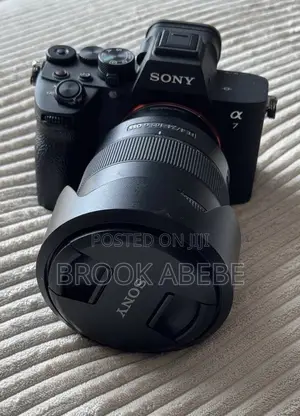 Sony A7iv W 24-105 G Oss Lens
