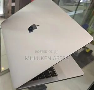 Photo - New Laptop Apple MacBook Pro M1 8GB Apple M1 SSD 256GB