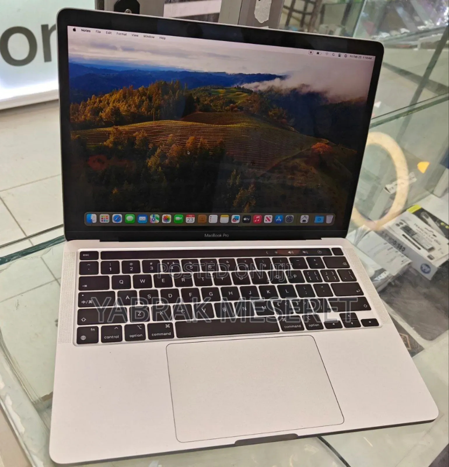 New Laptop Apple MacBook Pro 8GB Apple M1 Pro SSD 256GB