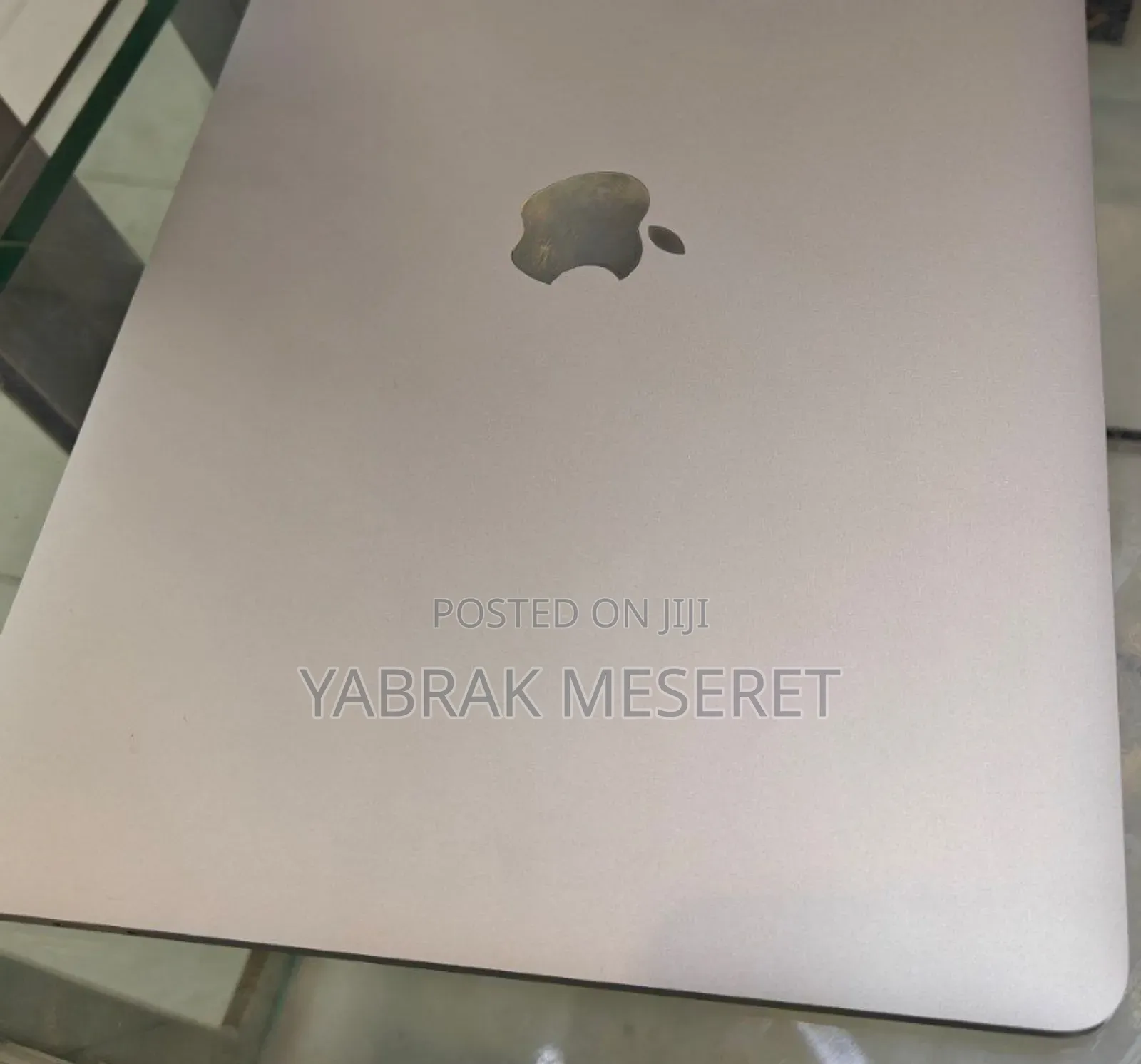 New Laptop Apple MacBook Pro 8GB Apple M1 Pro SSD 256GB