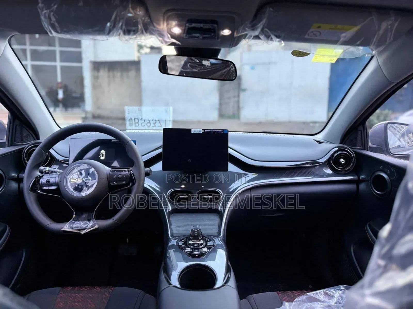 New BYD E2 43 kWh 94 hp FWD 2025 Silver