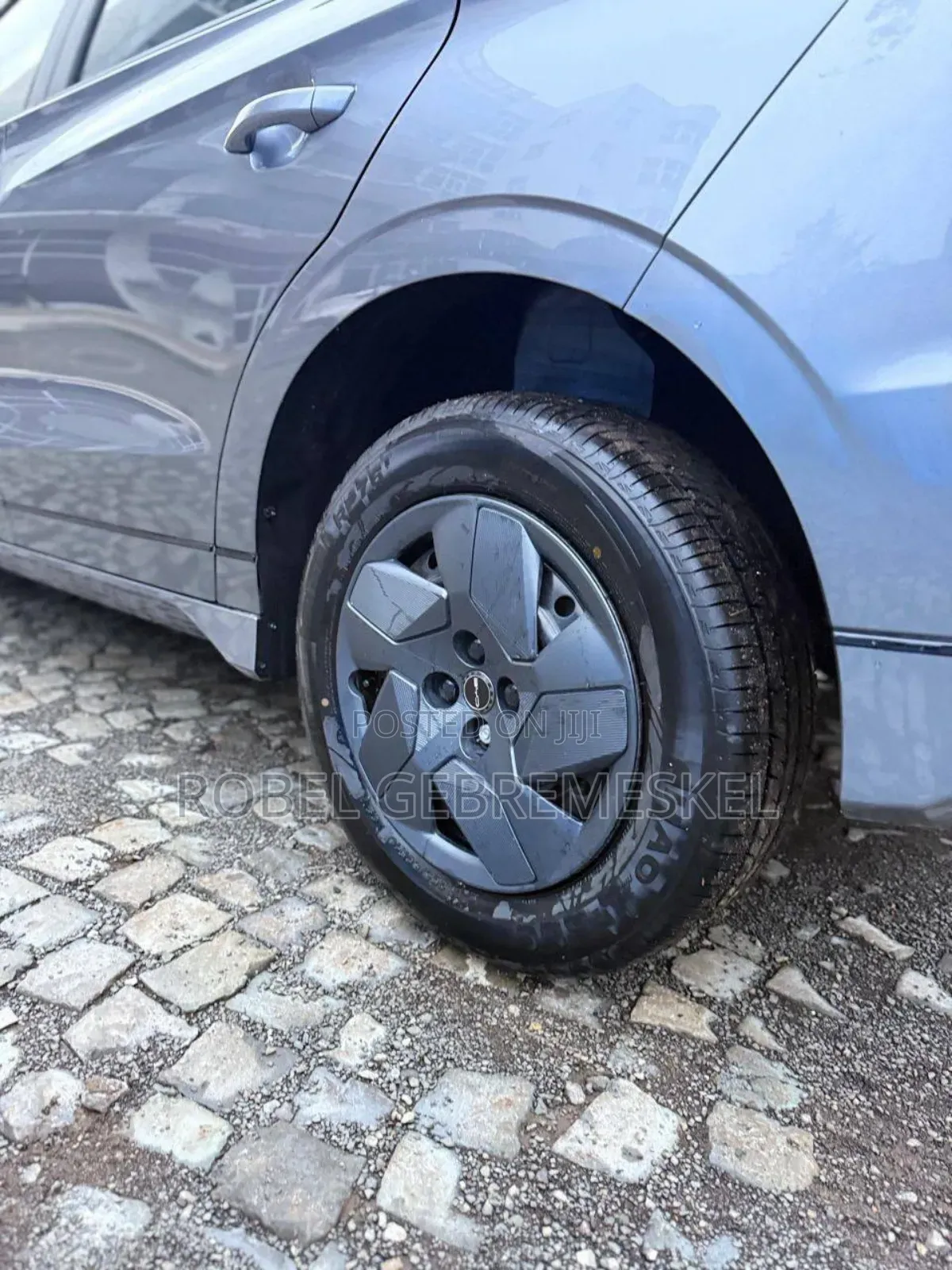 New BYD E2 43 kWh 94 hp FWD 2025 Silver