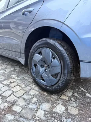 New BYD E2 43 kWh 94 hp FWD 2025 Silver